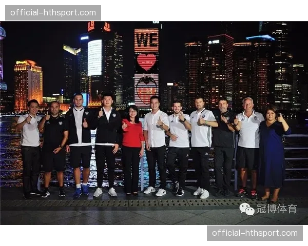 通讯:西甲“足球之夜”活动走进墨西哥城社区,结合青训与本地转播推广 通讯:西甲“足球之夜”活动走进墨西哥城社区,结合青训与本地转播推广